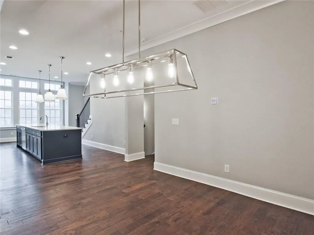 6686 Sterling Drive Unit 664, Sandy Springs, Georgia 30328, 3 Bedrooms Bedrooms, ,3 BathroomsBathrooms,Residential,Sold,6686 Sterling Drive Unit 664,6899648