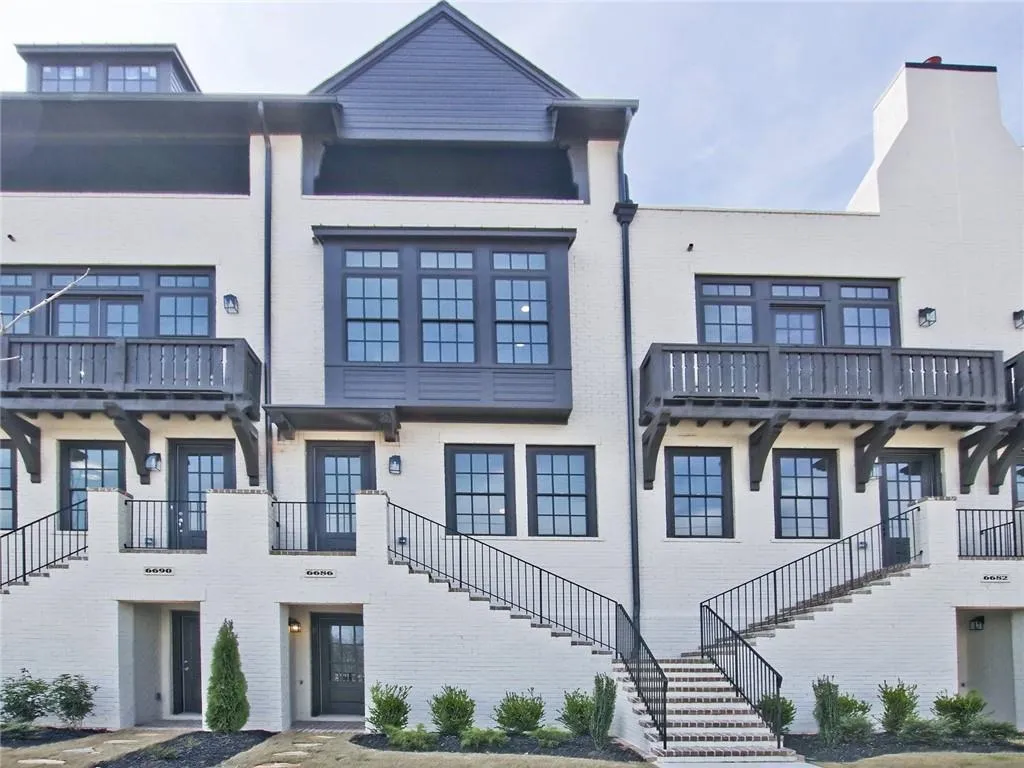 6686 Sterling Drive Unit 664, Sandy Springs, Georgia 30328, 3 Bedrooms Bedrooms, ,3 BathroomsBathrooms,Residential,Sold,6686 Sterling Drive Unit 664,6899648