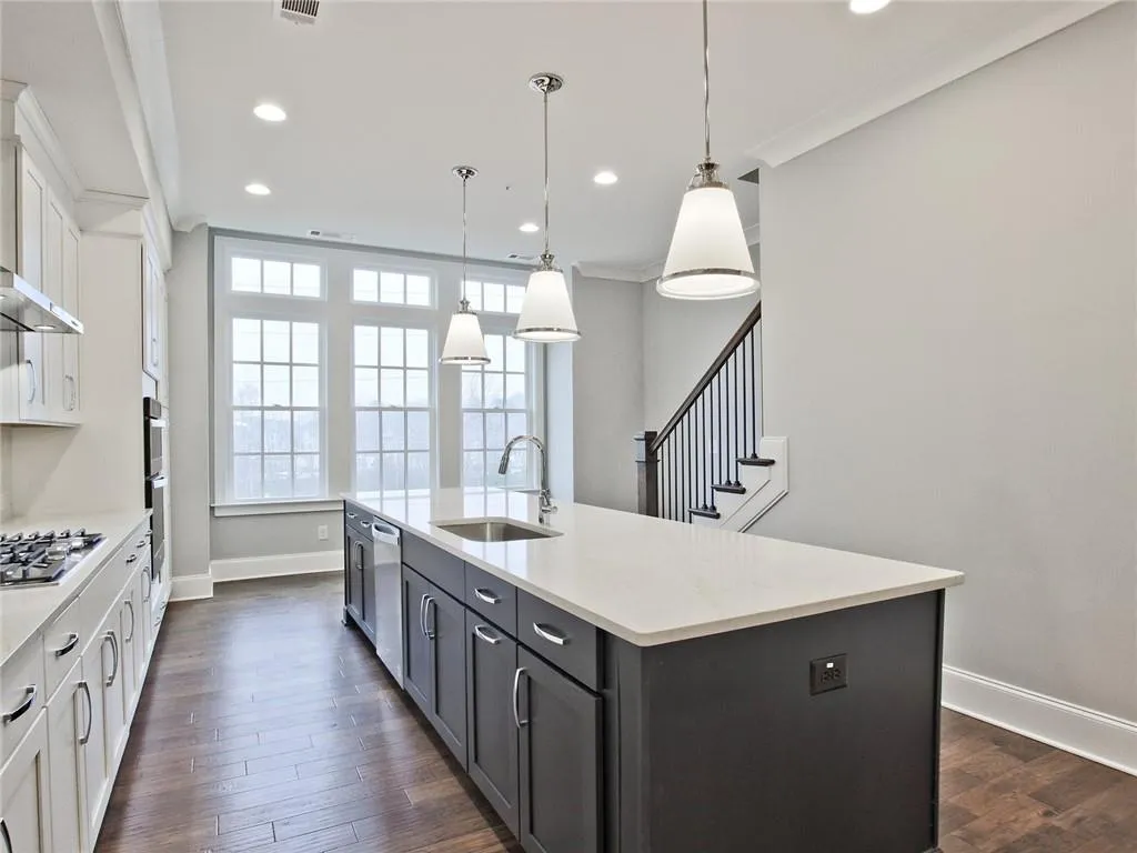 6686 Sterling Drive Unit 664, Sandy Springs, Georgia 30328, 3 Bedrooms Bedrooms, ,3 BathroomsBathrooms,Residential,Sold,6686 Sterling Drive Unit 664,6899648