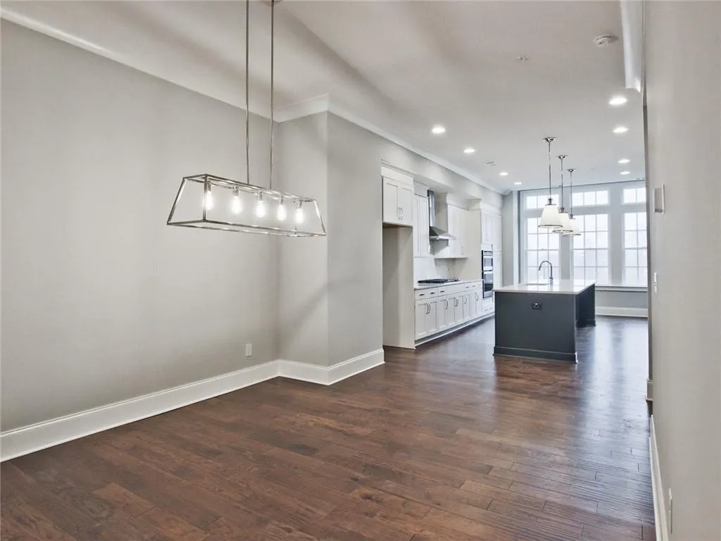 6686 Sterling Drive Unit 664, Sandy Springs, Georgia 30328, 3 Bedrooms Bedrooms, ,3 BathroomsBathrooms,Residential,Sold,6686 Sterling Drive Unit 664,6899648