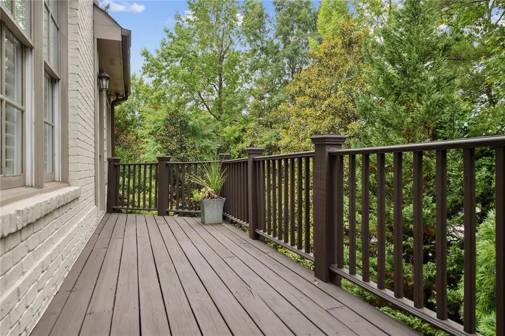 730 Estate Way, Atlanta, Georgia 30319, 6 Bedrooms Bedrooms, ,6 BathroomsBathrooms,Residential,Sold,730 Estate Way,7078057