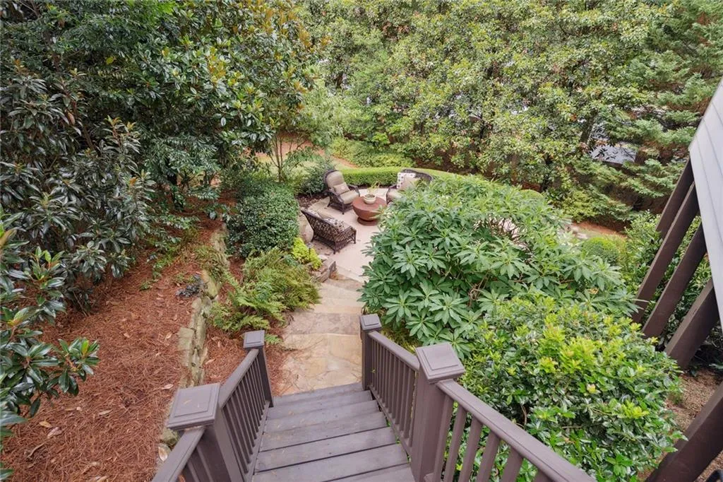 730 Estate Way, Atlanta, Georgia 30319, 6 Bedrooms Bedrooms, ,6 BathroomsBathrooms,Residential,Sold,730 Estate Way,7078057