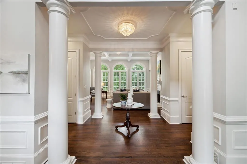 730 Estate Way, Atlanta, Georgia 30319, 6 Bedrooms Bedrooms, ,6 BathroomsBathrooms,Residential,Sold,730 Estate Way,7078057
