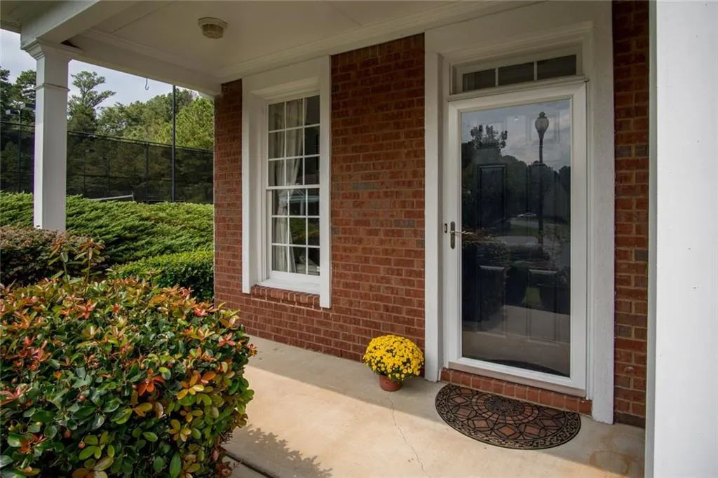 2411 Leaf Hollow Court Unit 2411, Atlanta, Georgia 30339, 4 Bedrooms Bedrooms, ,3 BathroomsBathrooms,Residential,Sold,2411 Leaf Hollow Court Unit 2411,5904122