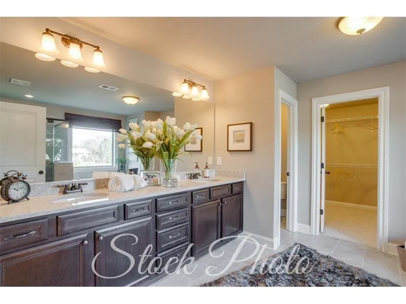 7720 Nesbit Ferry Road, Atlanta, Georgia 30350, 5 Bedrooms Bedrooms, ,4 BathroomsBathrooms,Residential,Sold,7720 Nesbit Ferry Road,5694180