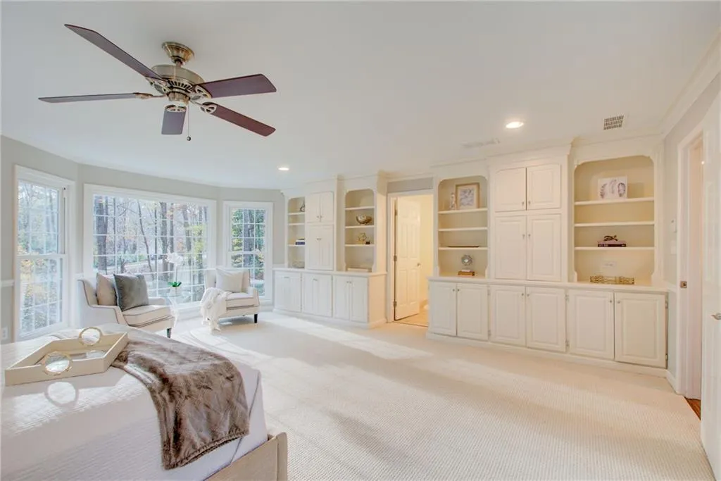 200 Cameron Ridge Drive, Atlanta, Georgia 30328, 5 Bedrooms Bedrooms, ,4 BathroomsBathrooms,Residential,For Sale,200 Cameron Ridge Drive,7684143