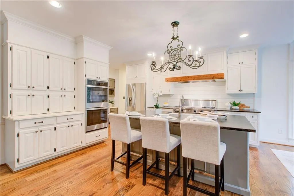 Pretty Island and gorgeous hardwood flooring