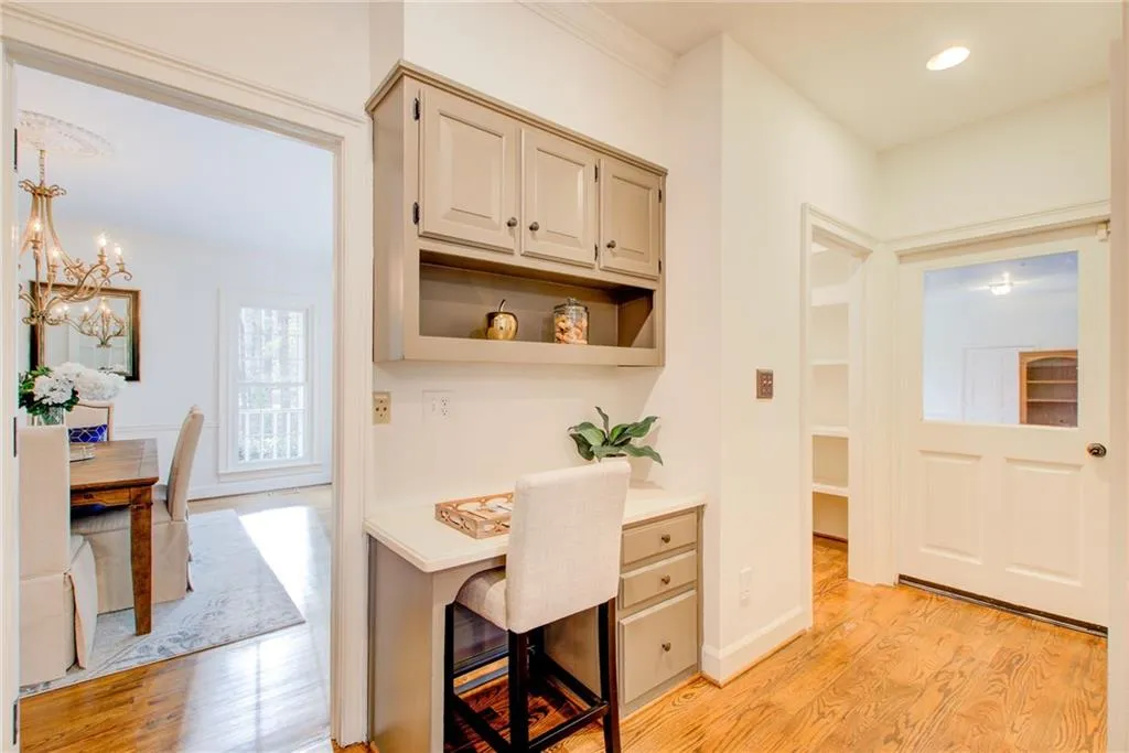 A little office area to run the house and a walk in pantry