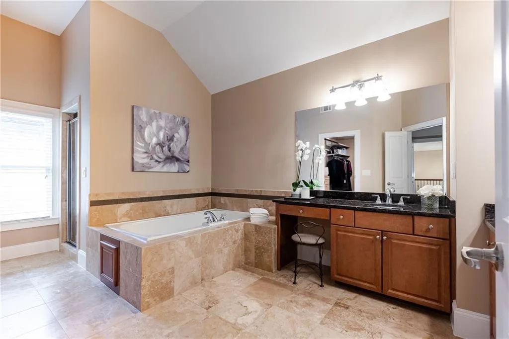 256 Mount Vernon Cove, Atlanta, Georgia 30328, 5 Bedrooms Bedrooms, ,5 BathroomsBathrooms,Residential,Sold,256 Mount Vernon Cove,7005678