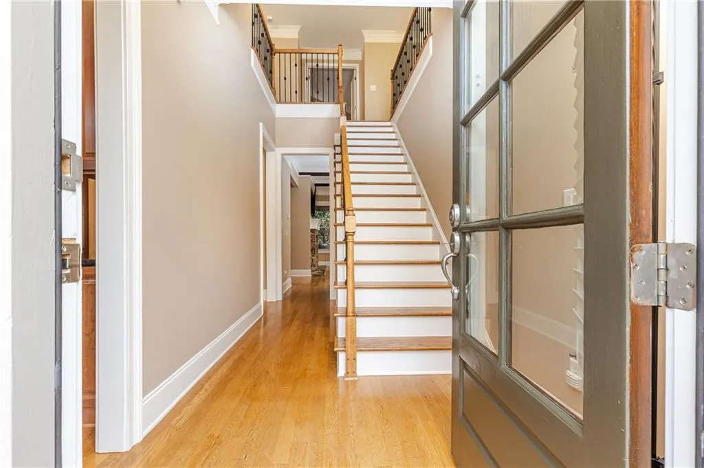 256 Mount Vernon Cove, Atlanta, Georgia 30328, 5 Bedrooms Bedrooms, ,5 BathroomsBathrooms,Residential,Sold,256 Mount Vernon Cove,7005678
