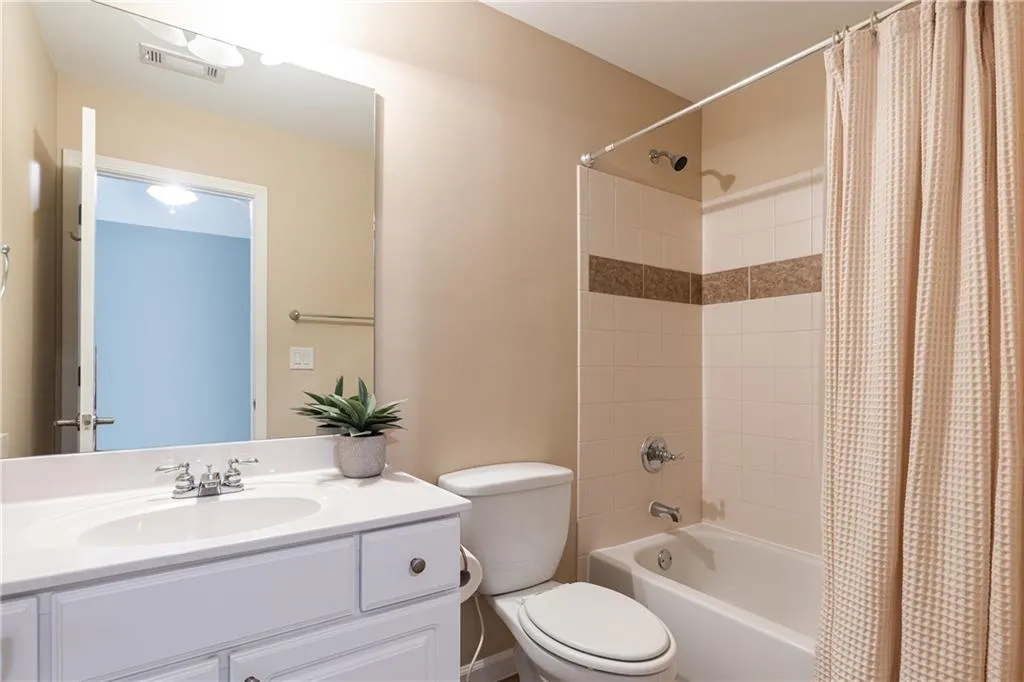 256 Mount Vernon Cove, Atlanta, Georgia 30328, 5 Bedrooms Bedrooms, ,5 BathroomsBathrooms,Residential,Sold,256 Mount Vernon Cove,7005678