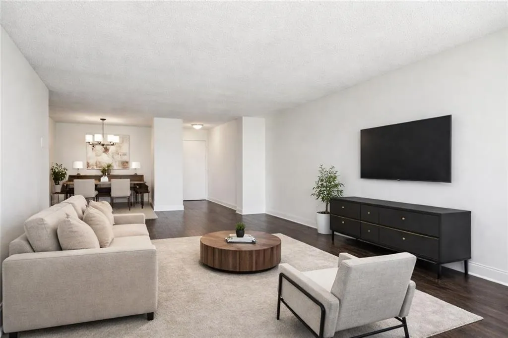 Virtual Staging Living Room