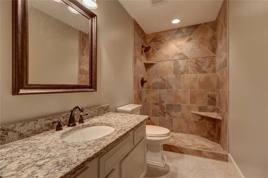 7500 Roswell Road Unit 105, Sandy Springs, Georgia 30350, 2 Bedrooms Bedrooms, ,2 BathroomsBathrooms,Residential,Sold,7500 Roswell Road Unit 105,5988622