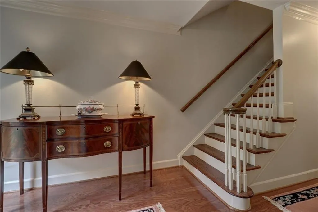 7500 Roswell Road Unit 105, Sandy Springs, Georgia 30350, 2 Bedrooms Bedrooms, ,2 BathroomsBathrooms,Residential,Sold,7500 Roswell Road Unit 105,5988622