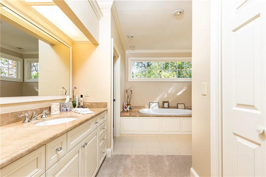 5275 Woodridge Forest Trail, Sandy Springs, Georgia 30327, 6 Bedrooms Bedrooms, ,5 BathroomsBathrooms,Residential,Sold,5275 Woodridge Forest Trail,7142594