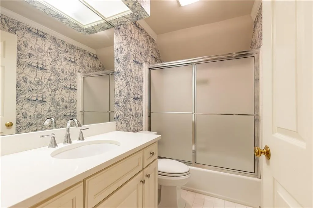 5275 Woodridge Forest Trail, Sandy Springs, Georgia 30327, 6 Bedrooms Bedrooms, ,5 BathroomsBathrooms,Residential,Sold,5275 Woodridge Forest Trail,7142594