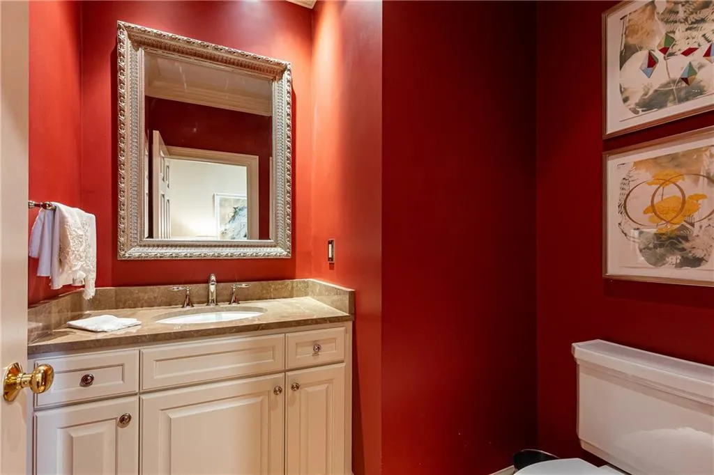 5275 Woodridge Forest Trail, Sandy Springs, Georgia 30327, 6 Bedrooms Bedrooms, ,5 BathroomsBathrooms,Residential,Sold,5275 Woodridge Forest Trail,7142594