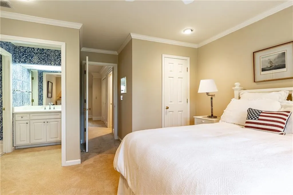 5275 Woodridge Forest Trail, Sandy Springs, Georgia 30327, 6 Bedrooms Bedrooms, ,5 BathroomsBathrooms,Residential,Sold,5275 Woodridge Forest Trail,7142594