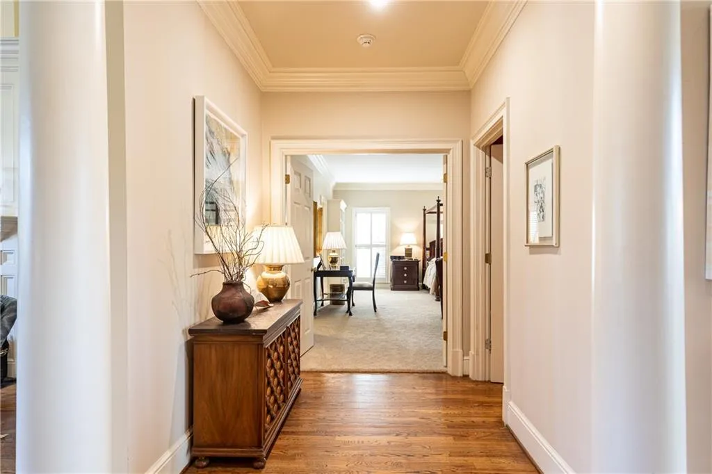 5275 Woodridge Forest Trail, Sandy Springs, Georgia 30327, 6 Bedrooms Bedrooms, ,5 BathroomsBathrooms,Residential,Sold,5275 Woodridge Forest Trail,7142594