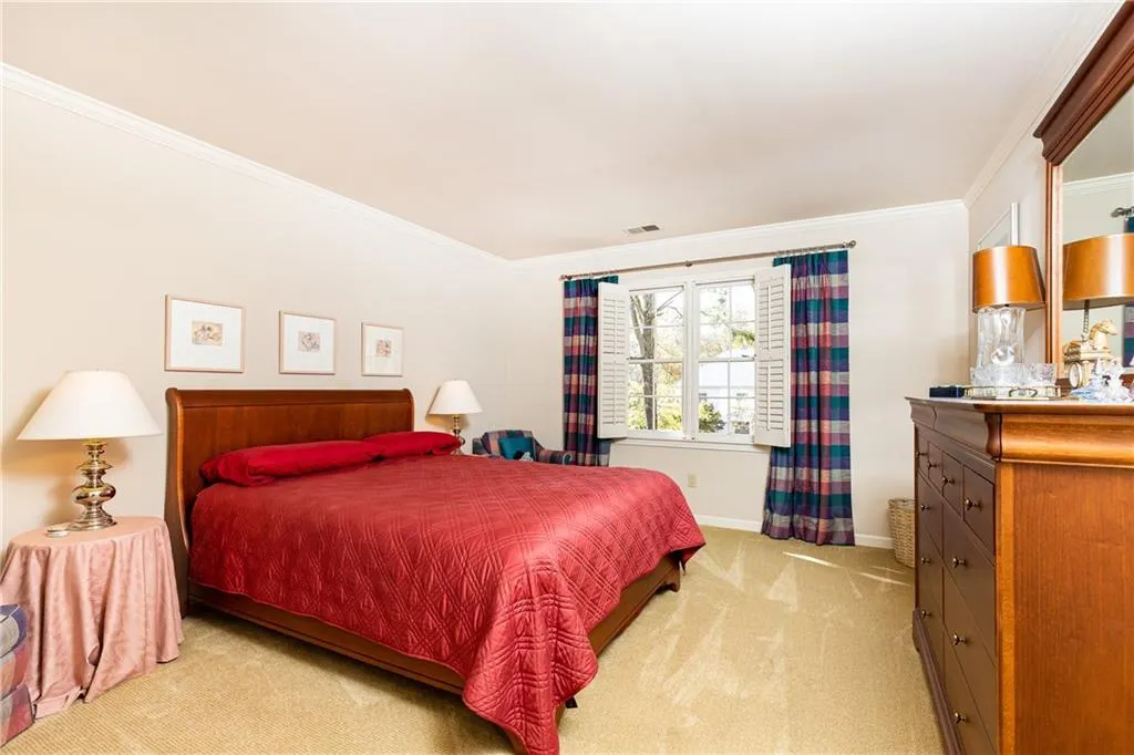 5275 Woodridge Forest Trail, Sandy Springs, Georgia 30327, 6 Bedrooms Bedrooms, ,5 BathroomsBathrooms,Residential,Sold,5275 Woodridge Forest Trail,7142594