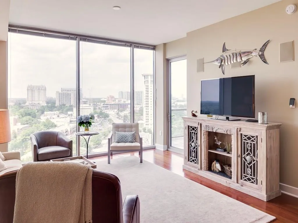 2795 Peachtree Road Ne Unit 1805, Atlanta, Georgia 30305, 2 Bedrooms Bedrooms, ,2 BathroomsBathrooms,Residential,Sold,2795 Peachtree Road Ne Unit 1805,5737107