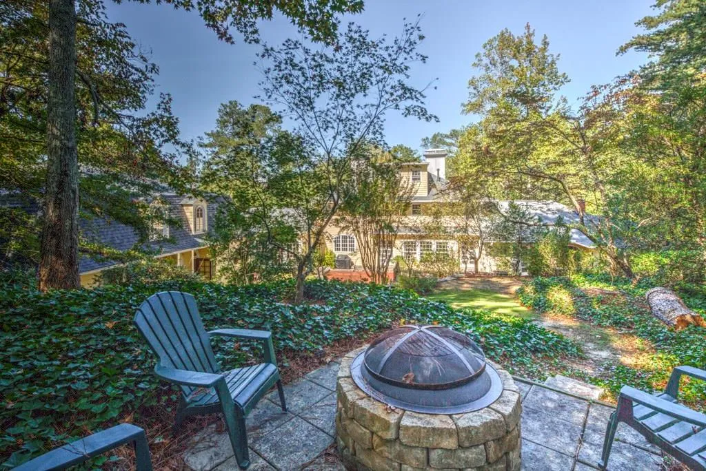 750 Tanglewood Trail, Atlanta, Georgia 30327, 6 Bedrooms Bedrooms, ,6 BathroomsBathrooms,Residential,Sold,750 Tanglewood Trail,5641930