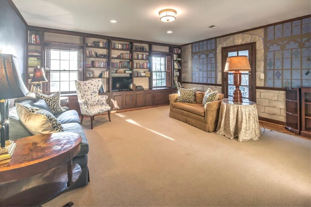 750 Tanglewood Trail, Atlanta, Georgia 30327, 6 Bedrooms Bedrooms, ,6 BathroomsBathrooms,Residential,Sold,750 Tanglewood Trail,5641930