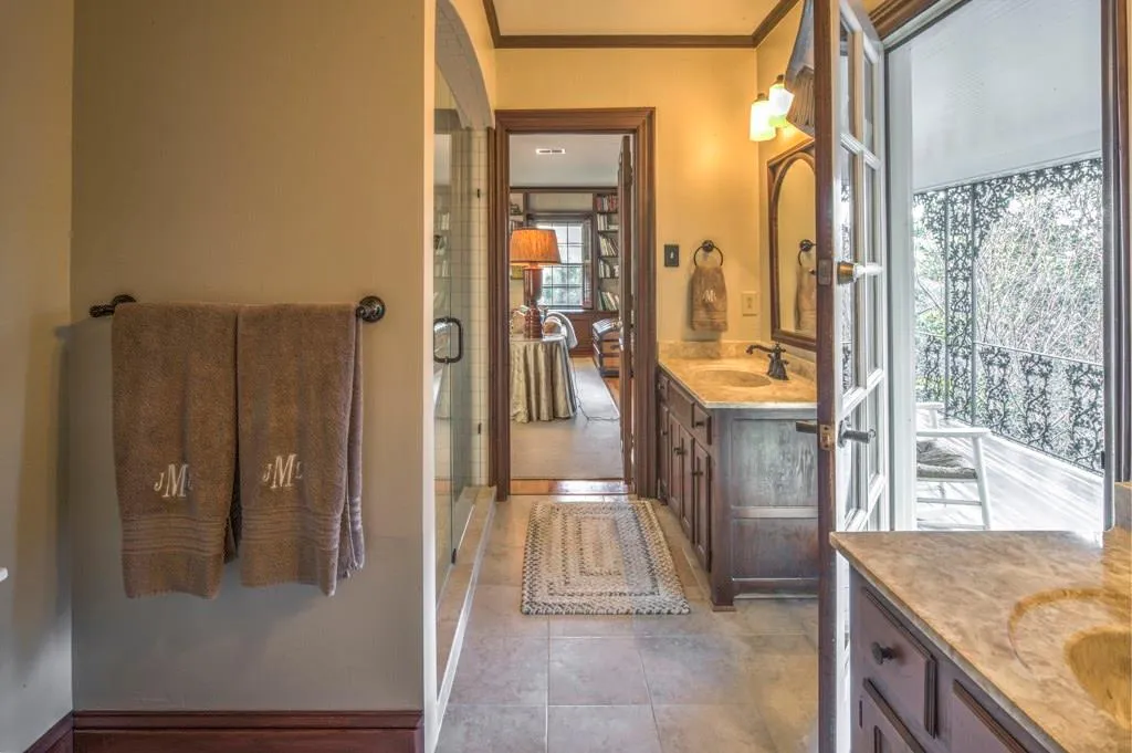750 Tanglewood Trail, Atlanta, Georgia 30327, 6 Bedrooms Bedrooms, ,6 BathroomsBathrooms,Residential,Sold,750 Tanglewood Trail,5641930
