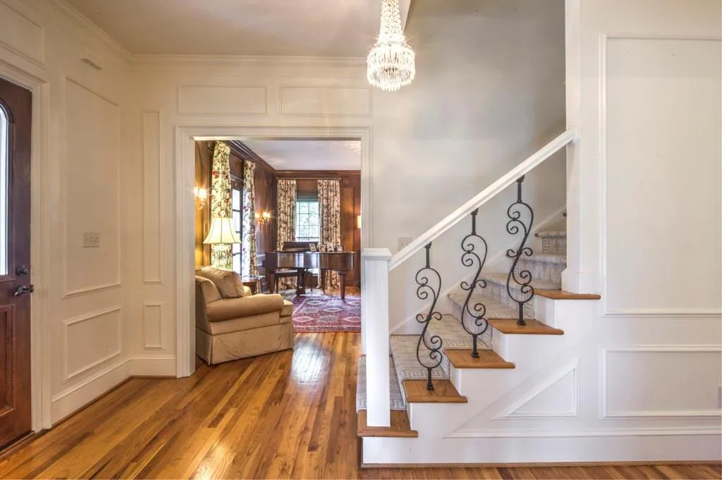 750 Tanglewood Trail, Atlanta, Georgia 30327, 6 Bedrooms Bedrooms, ,6 BathroomsBathrooms,Residential,Sold,750 Tanglewood Trail,5641930