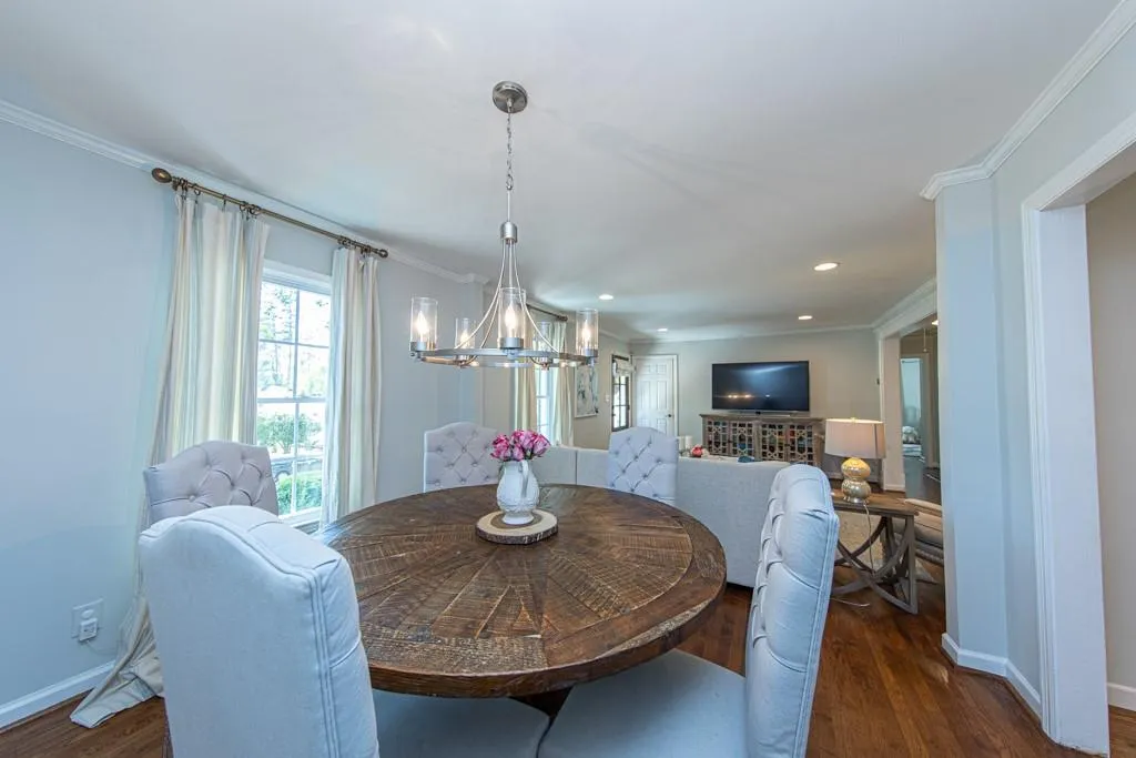 490 Carolwood Lane, Atlanta, Georgia 30342, 3 Bedrooms Bedrooms, ,3 BathroomsBathrooms,Residential,Sold,490 Carolwood Lane,6871357