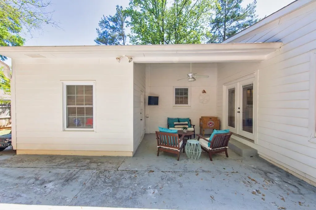 490 Carolwood Lane, Atlanta, Georgia 30342, 3 Bedrooms Bedrooms, ,3 BathroomsBathrooms,Residential,Sold,490 Carolwood Lane,6871357