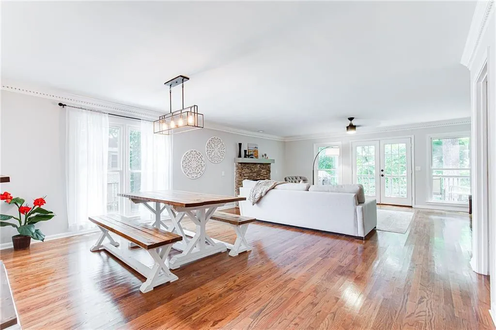 8895 Carroll Manor Drive, Sandy Springs, Georgia 30350, 3 Bedrooms Bedrooms, ,2 BathroomsBathrooms,Residential,Sold,8895 Carroll Manor Drive,6894368