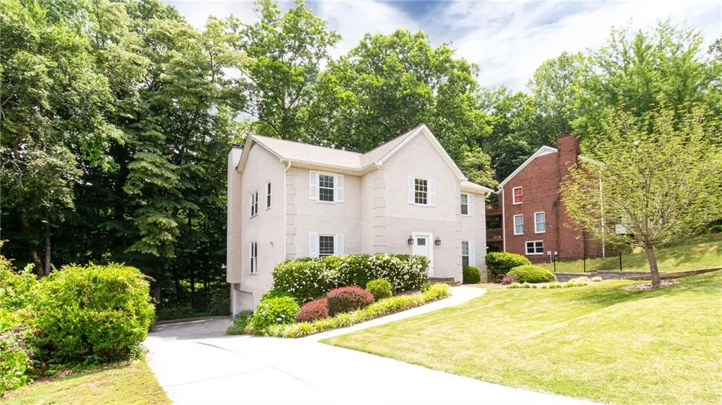 8895 Carroll Manor Drive, Sandy Springs, Georgia 30350, 3 Bedrooms Bedrooms, ,2 BathroomsBathrooms,Residential,Sold,8895 Carroll Manor Drive,6894368