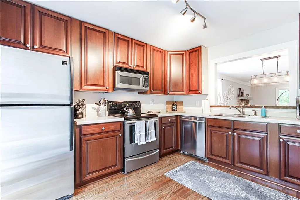 8895 Carroll Manor Drive, Sandy Springs, Georgia 30350, 3 Bedrooms Bedrooms, ,2 BathroomsBathrooms,Residential,Sold,8895 Carroll Manor Drive,6894368