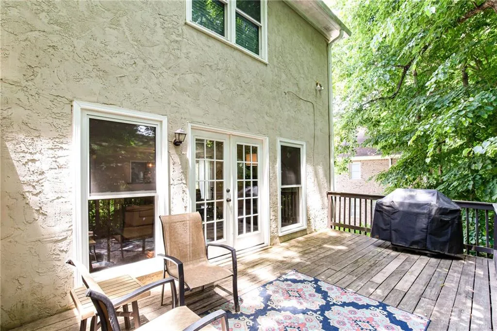 8895 Carroll Manor Drive, Sandy Springs, Georgia 30350, 3 Bedrooms Bedrooms, ,2 BathroomsBathrooms,Residential,Sold,8895 Carroll Manor Drive,6894368