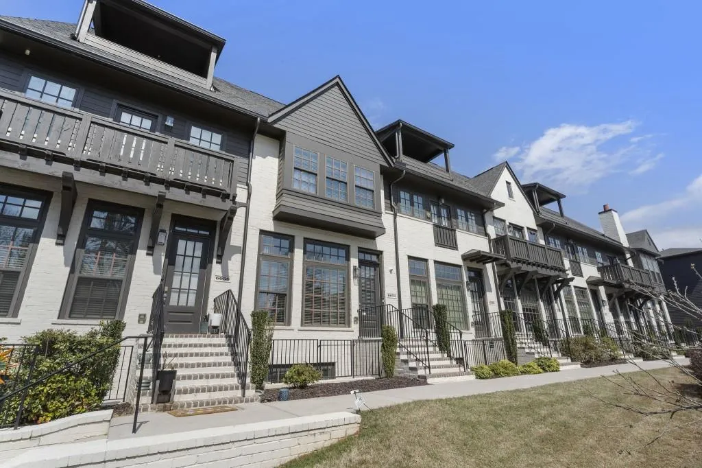 6654 Sterling Drive, Atlanta, Georgia 30328, 3 Bedrooms Bedrooms, ,3 BathroomsBathrooms,Residential,For Sale,6654 Sterling Drive,7742880