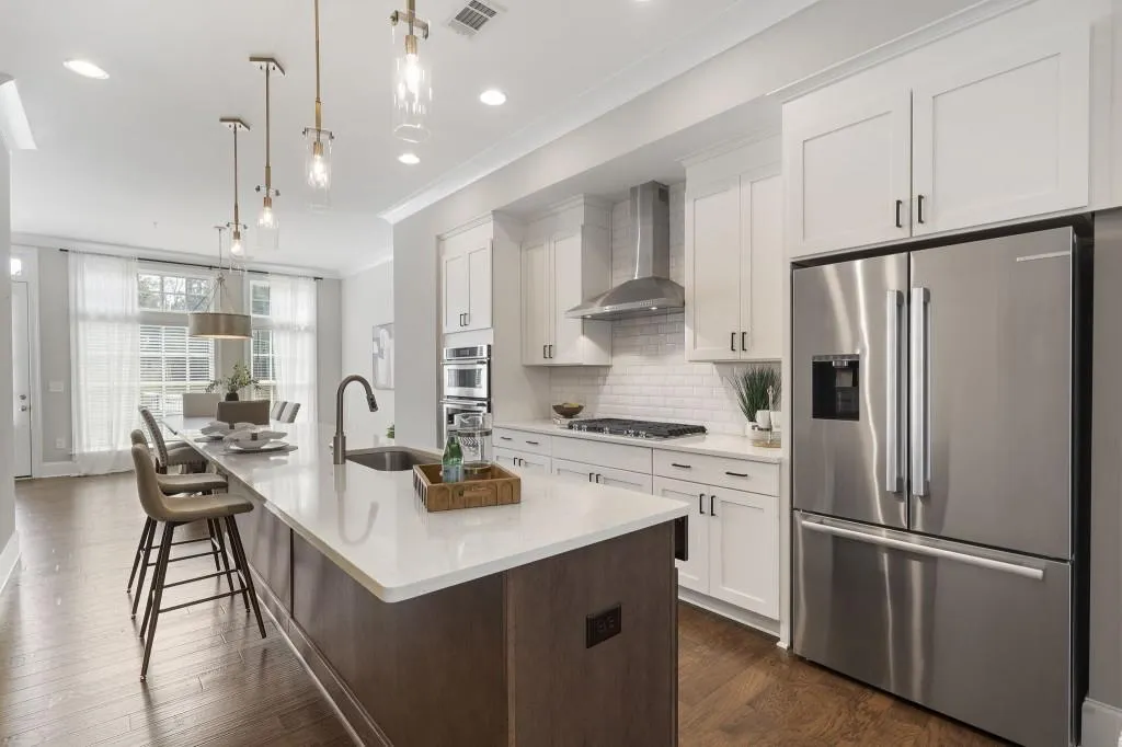 6654 Sterling Drive, Atlanta, Georgia 30328, 3 Bedrooms Bedrooms, ,3 BathroomsBathrooms,Residential,For Sale,6654 Sterling Drive,7742880