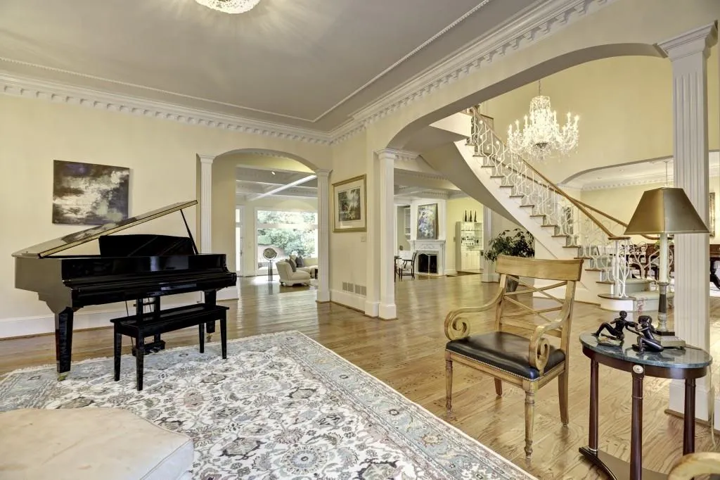 3225 Paces Bend Court, Atlanta, Georgia 30327, 6 Bedrooms Bedrooms, ,6 BathroomsBathrooms,Residential,Sold,3225 Paces Bend Court,5751574