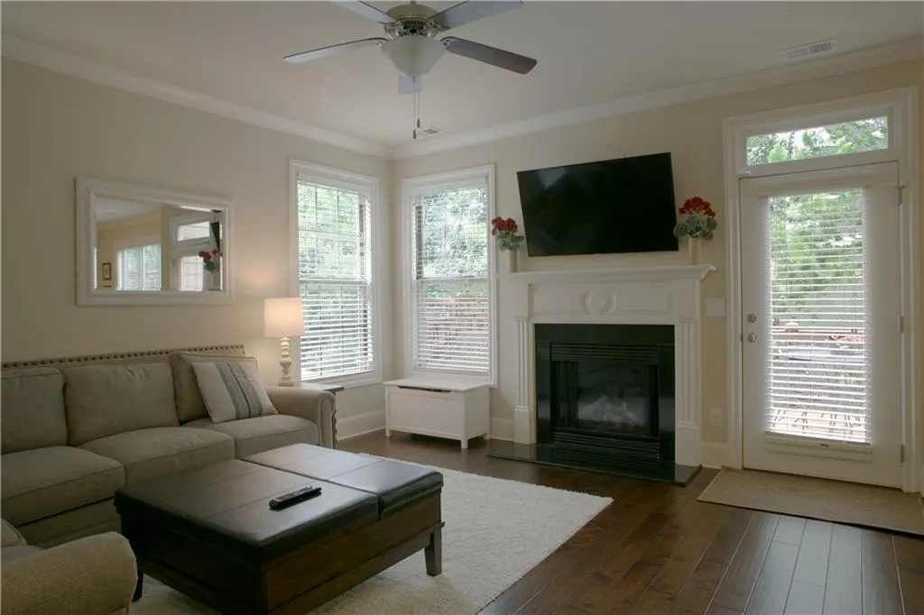 7610 Glisten Avenue, Sandy Springs, Georgia 30328, 4 Bedrooms Bedrooms, ,3 BathroomsBathrooms,Residential,Sold,7610 Glisten Avenue,6594245