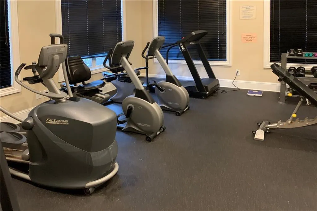 7610 Glisten Avenue, Sandy Springs, Georgia 30328, 4 Bedrooms Bedrooms, ,3 BathroomsBathrooms,Residential,Sold,7610 Glisten Avenue,6594245