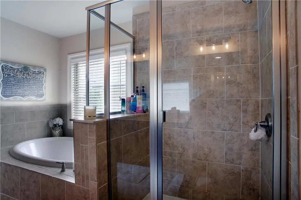 7610 Glisten Avenue, Sandy Springs, Georgia 30328, 4 Bedrooms Bedrooms, ,3 BathroomsBathrooms,Residential,Sold,7610 Glisten Avenue,6594245