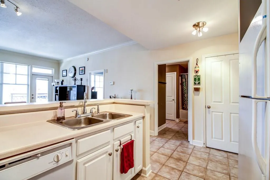 1101 Juniper Street Ne Unit 325, Atlanta, Georgia 30309, 1 Bedroom Bedrooms, ,1 BathroomBathrooms,Residential,Sold,1101 Juniper Street Ne Unit 325,5648138