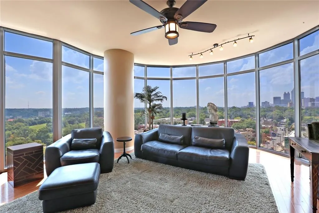 222 12th Street Ne Unit 1706, Atlanta, Georgia 30309, 2 Bedrooms Bedrooms, ,2 BathroomsBathrooms,Residential,Sold,222 12th Street Ne Unit 1706,5715324