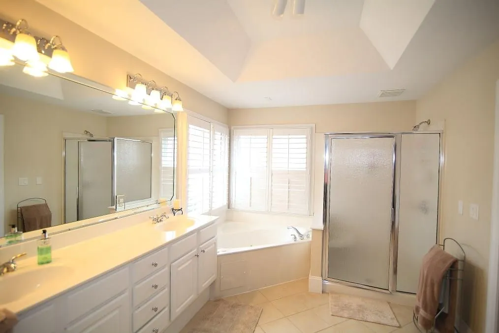 290 Wembley Circle, Sandy Springs, Georgia 30328, 4 Bedrooms Bedrooms, ,3 BathroomsBathrooms,Residential,Sold,290 Wembley Circle,5810631