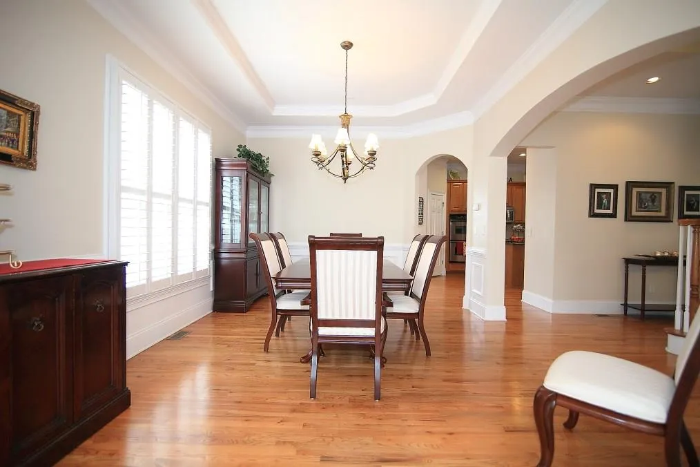 290 Wembley Circle, Sandy Springs, Georgia 30328, 4 Bedrooms Bedrooms, ,3 BathroomsBathrooms,Residential,Sold,290 Wembley Circle,5810631