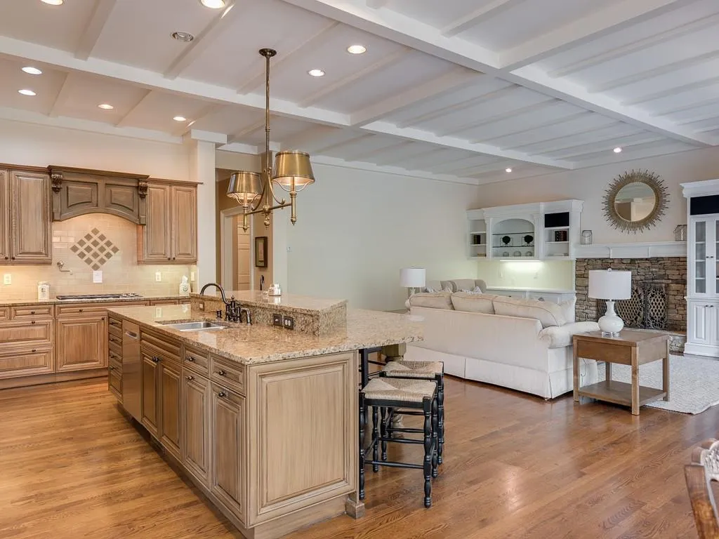 1655 Misty Oaks Drive, Sandy Springs, Georgia 30350, 5 Bedrooms Bedrooms, ,4 BathroomsBathrooms,Residential,Sold,1655 Misty Oaks Drive,6674338