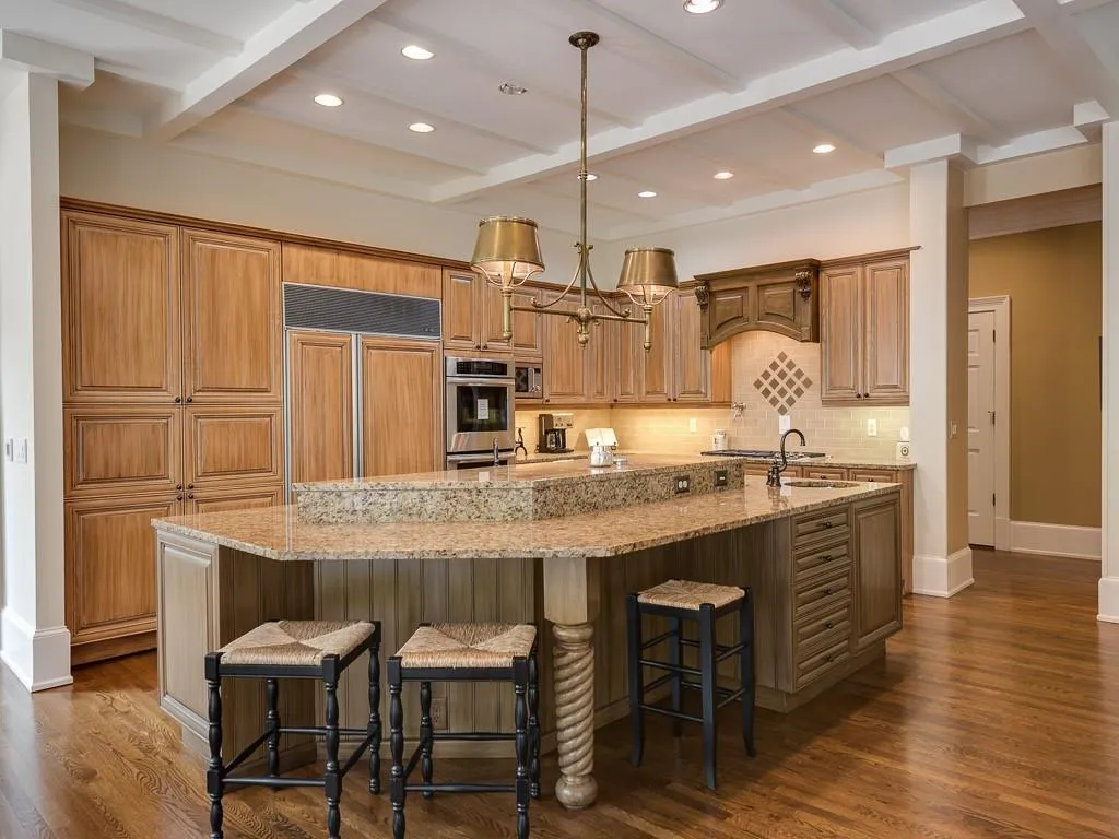 1655 Misty Oaks Drive, Sandy Springs, Georgia 30350, 5 Bedrooms Bedrooms, ,4 BathroomsBathrooms,Residential,Sold,1655 Misty Oaks Drive,6674338