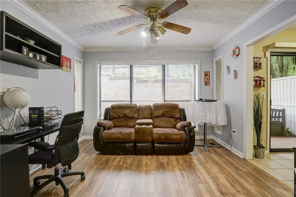 5137 Roswell Road Unit 5, Atlanta, Georgia 30342, 2 Bedrooms Bedrooms, ,2 BathroomsBathrooms,Residential,Sold,5137 Roswell Road Unit 5,6809234