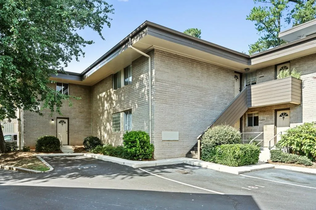 346 Carpenter Drive Unit 62, Atlanta, Georgia 30328, 2 Bedrooms Bedrooms, ,2 BathroomsBathrooms,Residential,Sold,346 Carpenter Drive Unit 62,5910665