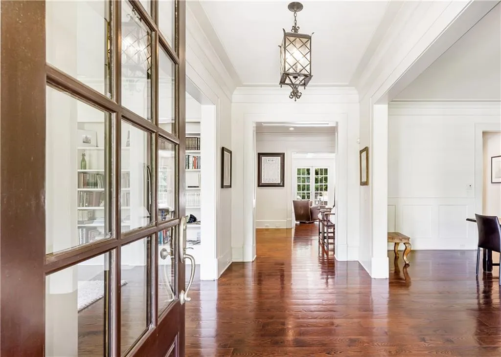 765 Brook Park Place, Atlanta, Georgia 30342, 6 Bedrooms Bedrooms, ,6 BathroomsBathrooms,Residential,Sold,765 Brook Park Place,7248631